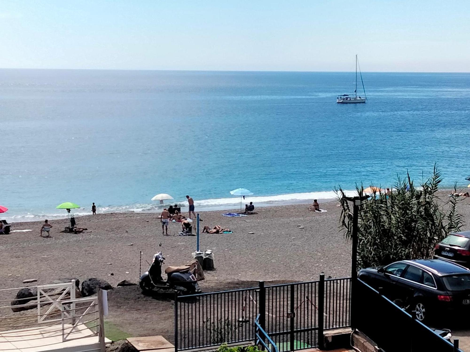 Seaside Villa Giardini Naxos Ngoại thất bức ảnh